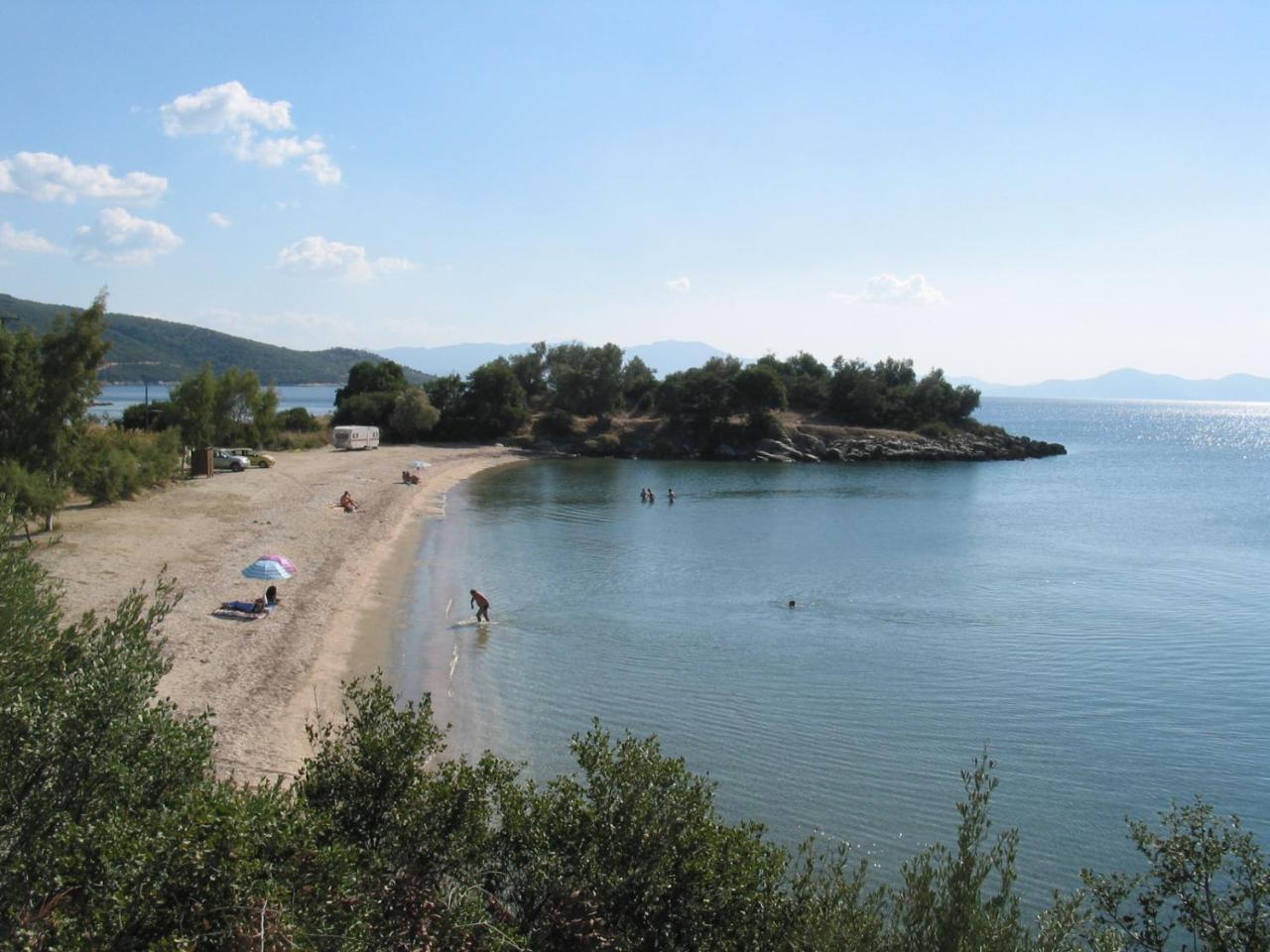 Razi Beach Lefokastro Exteriör bild